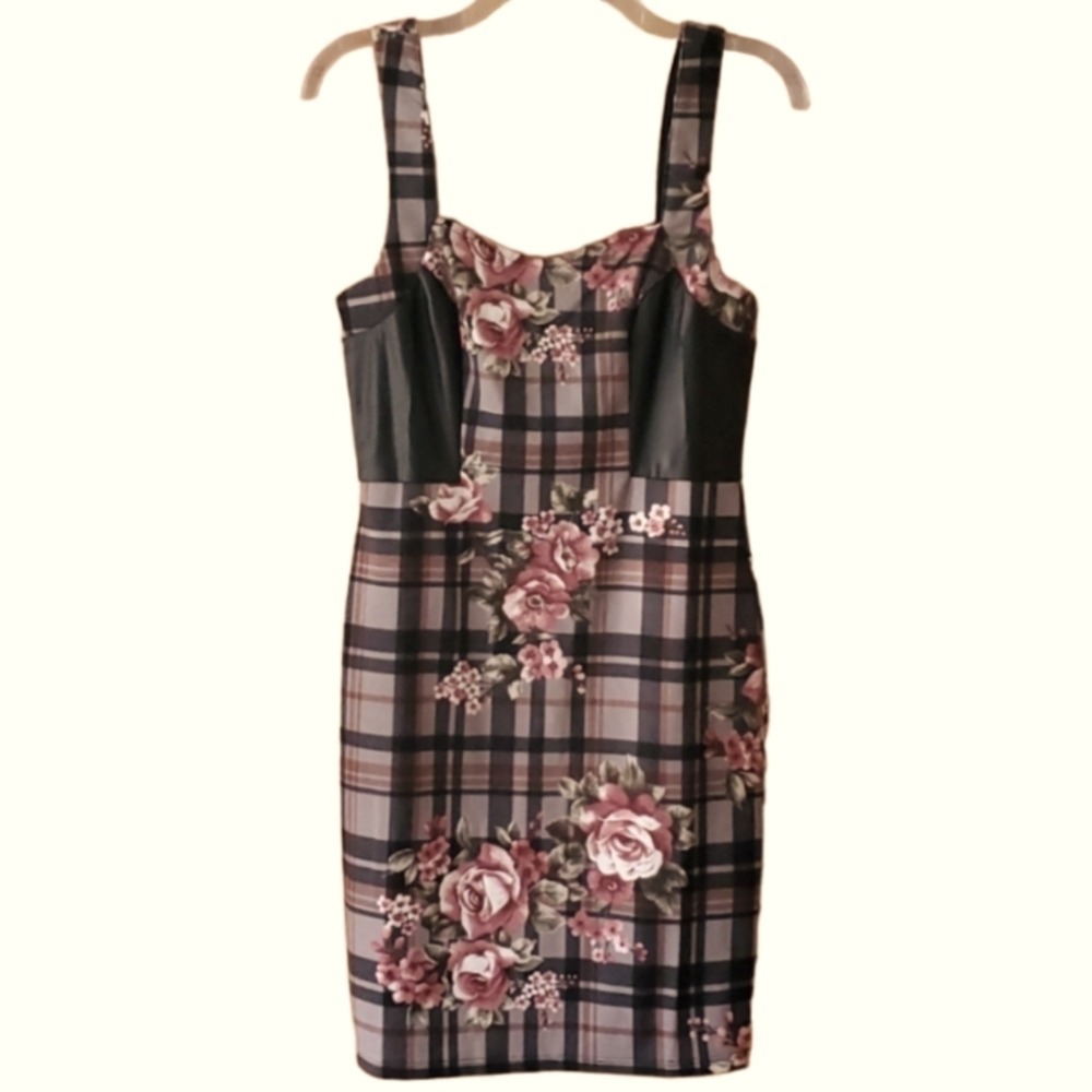Venus Womans Grey and‎ Burgundy Plaid Floral Jumper Dress Size Medium